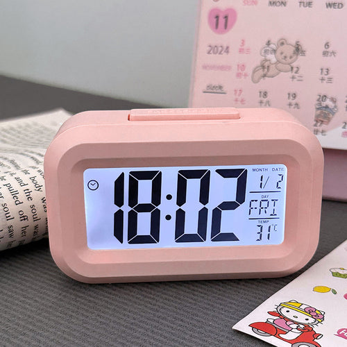 Hello Kitty Dijital Ekranlı Çalar Saat – LED Işıklı, Alarm ve Termometre Ve Ders Çalışma Arkadaşı