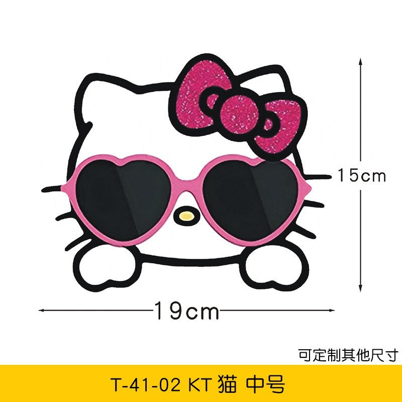 Hello Kitty Araba Stickerı - Lisanslı, Su Geçirmez, 23 cm, Sevimli Arka Cam Dekoru