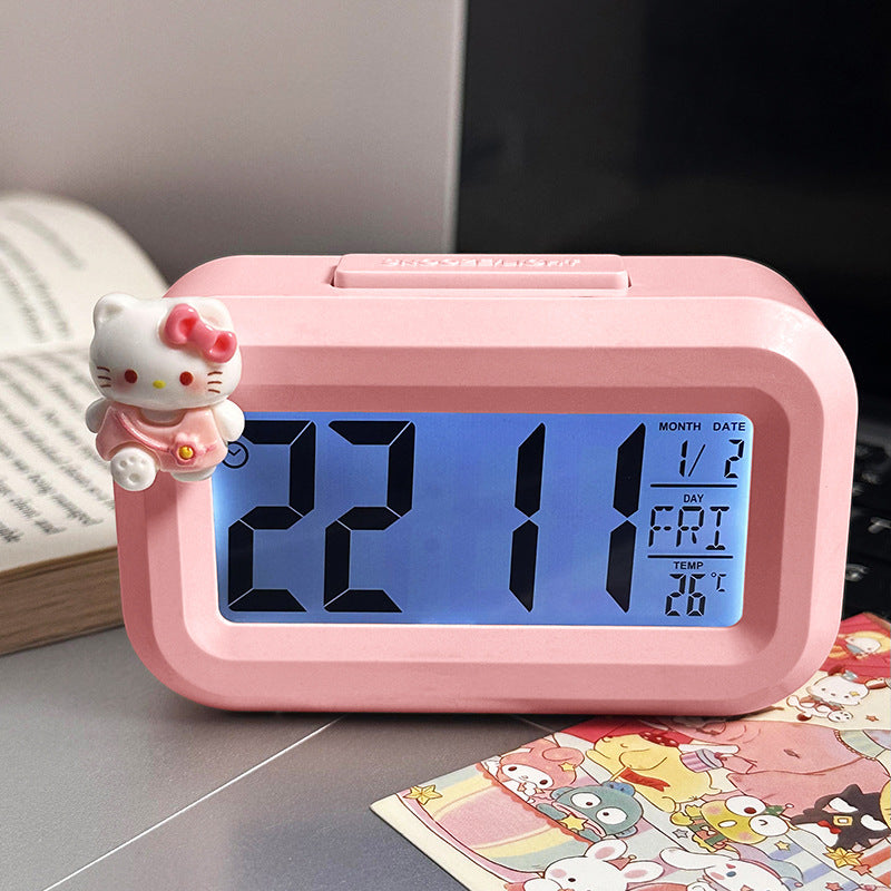 Hello Kitty Dijital Ekranlı Çalar Saat – LED Işıklı, Alarm ve Termometre Ve Ders Çalışma Arkadaşı