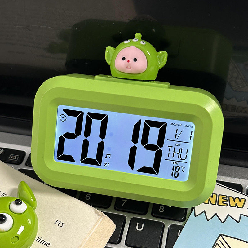 Hello Kitty Dijital Ekranlı Çalar Saat – LED Işıklı, Alarm ve Termometre Ve Ders Çalışma Arkadaşı