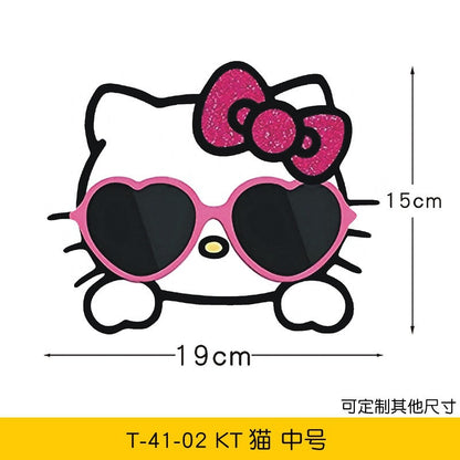 Hello Kitty Araba Stickerı - Lisanslı, Su Geçirmez, 23 cm, Sevimli Arka Cam Dekoru